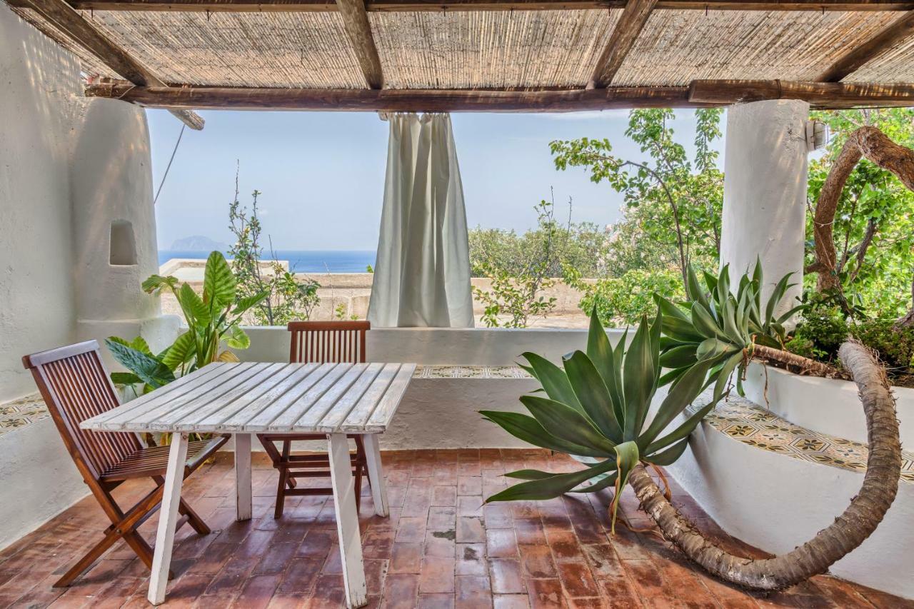 Note Di Salina Bed & Breakfast Santa Marina Salina Bagian luar foto