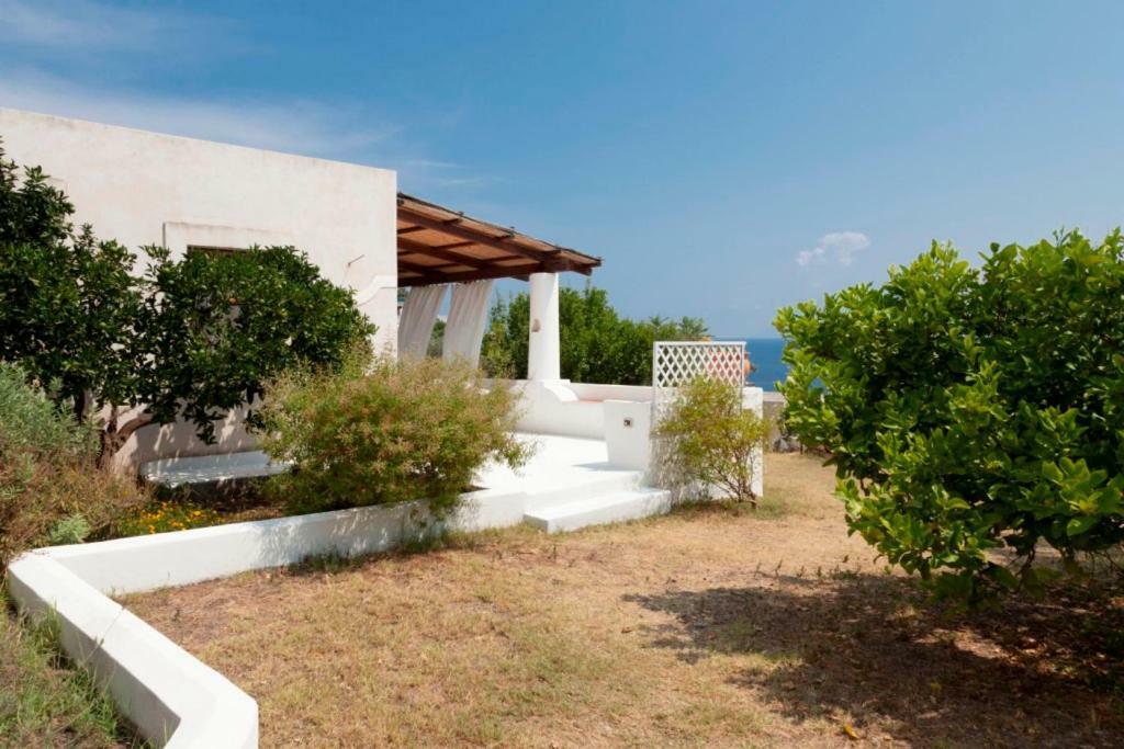 Note Di Salina Bed & Breakfast Santa Marina Salina Bagian luar foto