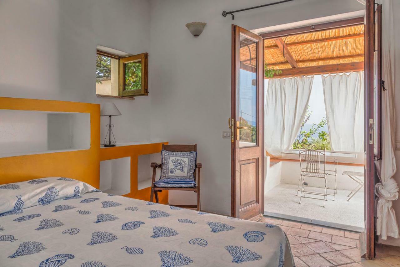 Note Di Salina Bed & Breakfast Santa Marina Salina Bagian luar foto
