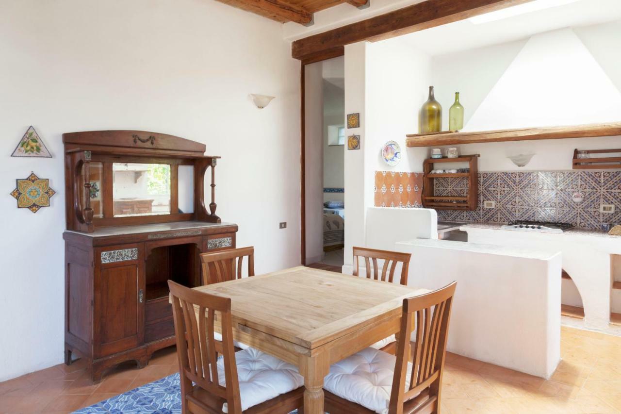Note Di Salina Bed & Breakfast Santa Marina Salina Bagian luar foto