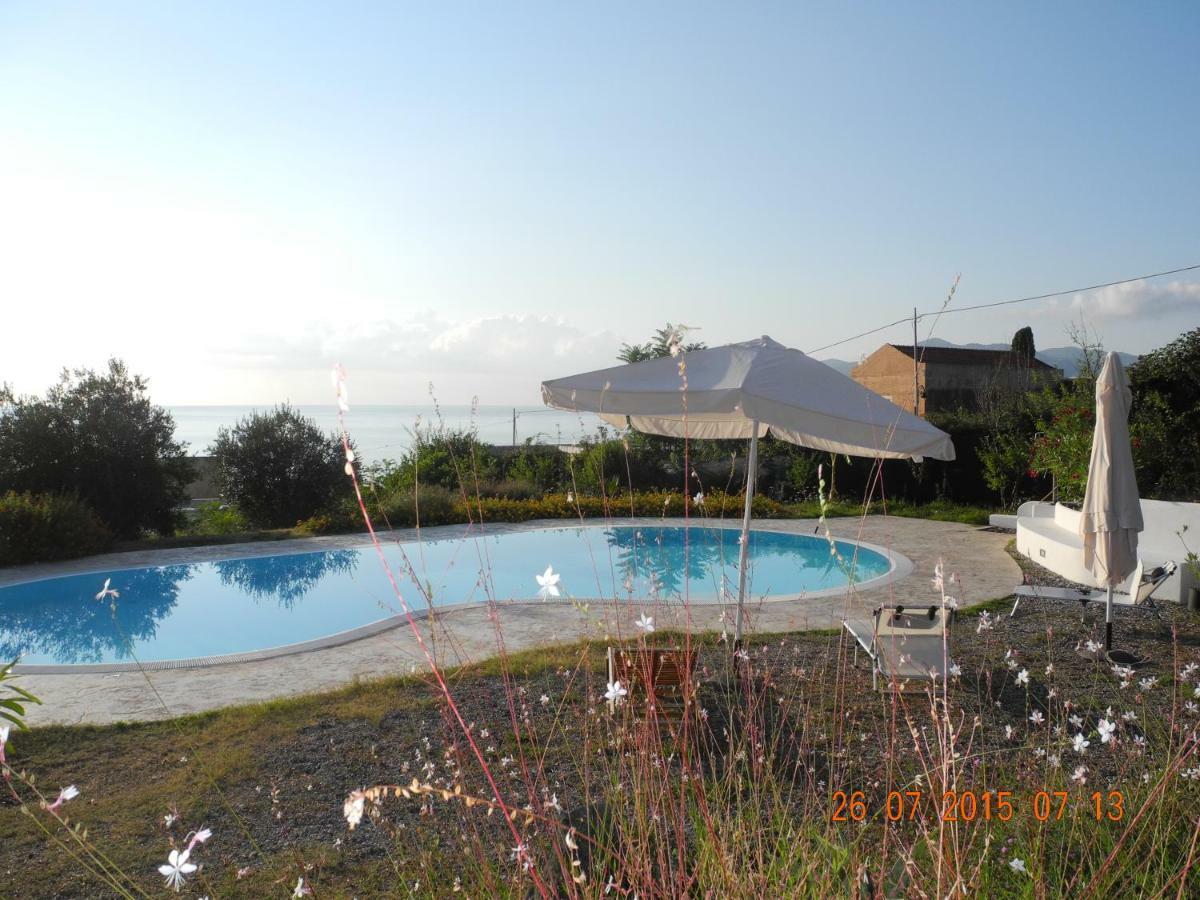 Note Di Salina Bed & Breakfast Santa Marina Salina Bagian luar foto